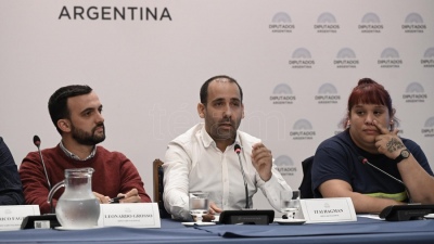 El FdT presentó un proyecto para establecer un salario básico universal