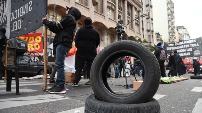 Neumáticos: hubo acuerdo y el sindicato levantó la medida