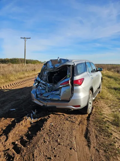 Henderson: le aplastó la camioneta con la máquina tras una discusión de tránsito rural