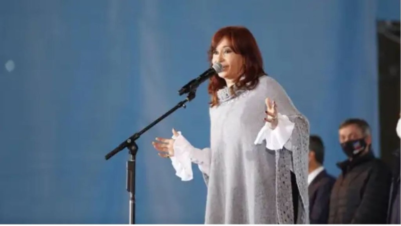 Cristina Kirchner insiste en ubicar al campo como enemigo del pueblo, les dijo que son “un geriátrico de vacas”