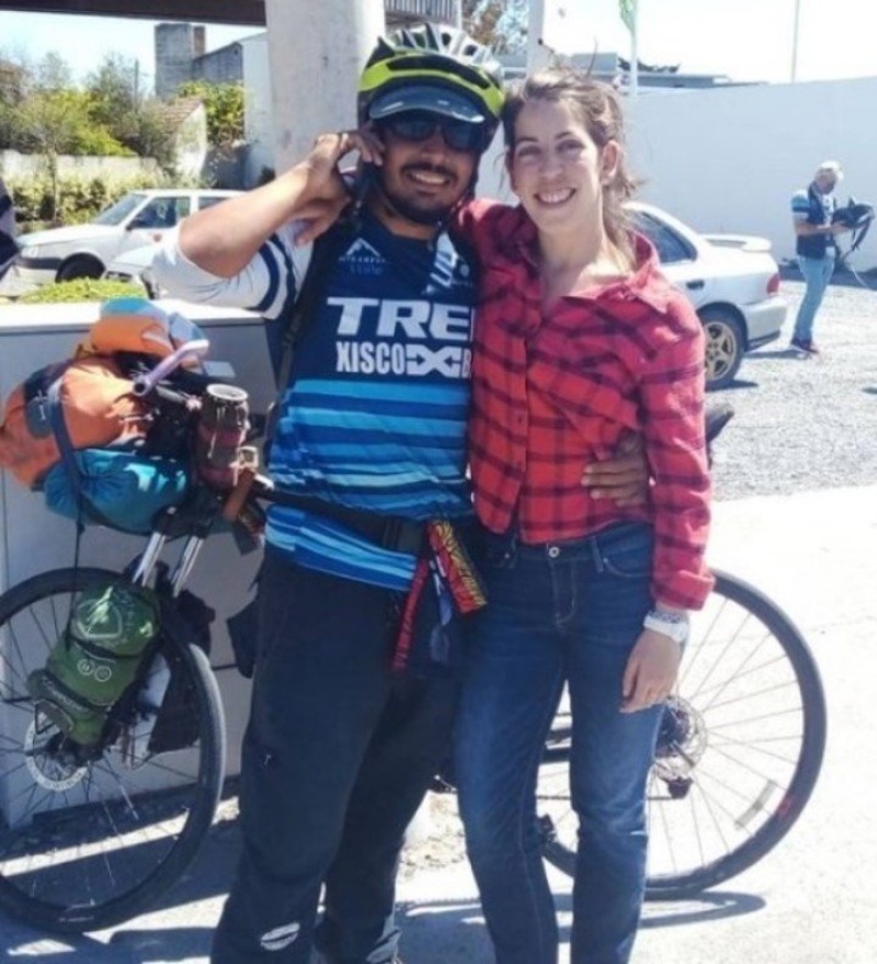 Al fin juntos. Carlos y Agustina en Mar del Plata (Facebook).