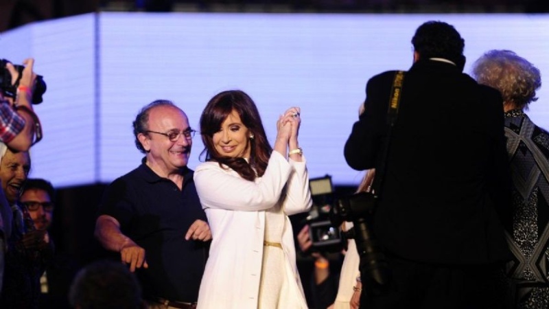 Leopoldo Moreau junto a Cristina Fernández de Kirchner