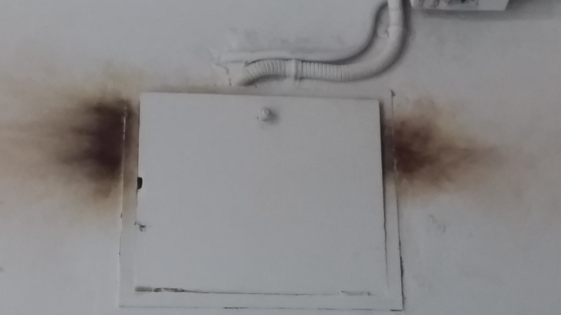 Lamentable estado de la sala de sesiones del Concejo Deliberante