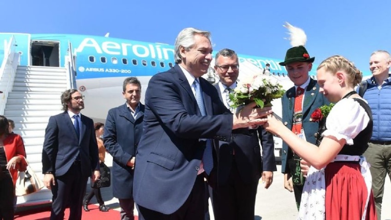 Alberto Fernández llegó a Alemania para participar de la cumbre del G7