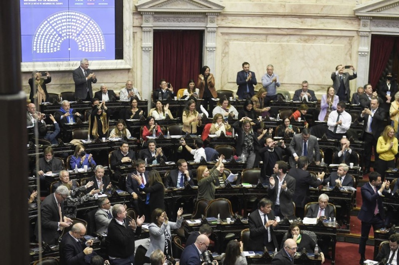 La oposición unida aprobó la boleta única en Diputados y pone en aprietos al Gobierno