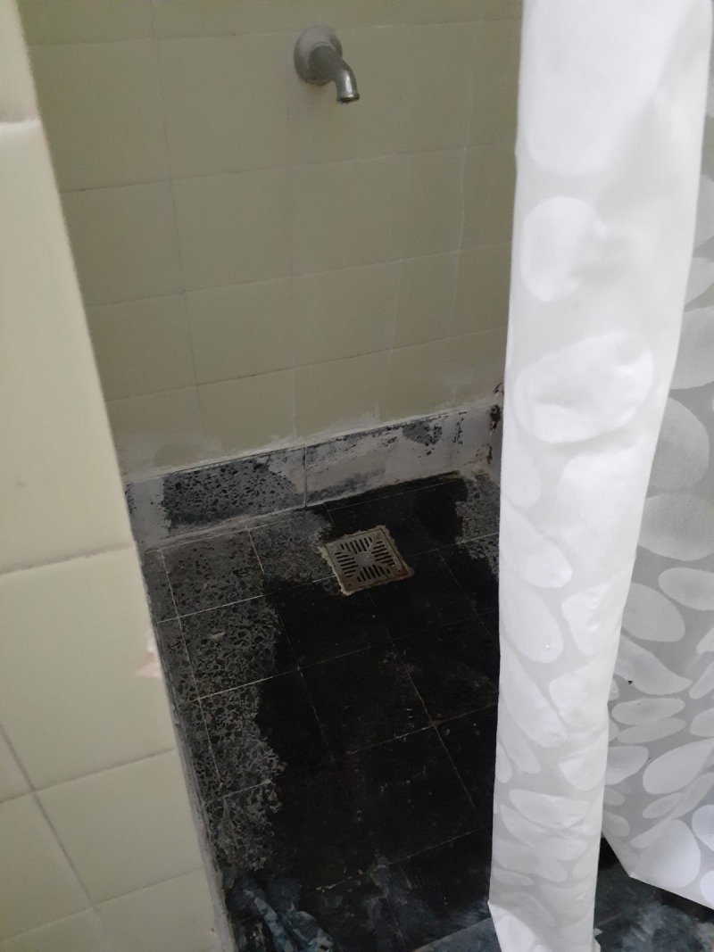 Fotos del mal estado de limpieza en Maternidad del Hospital Municipal