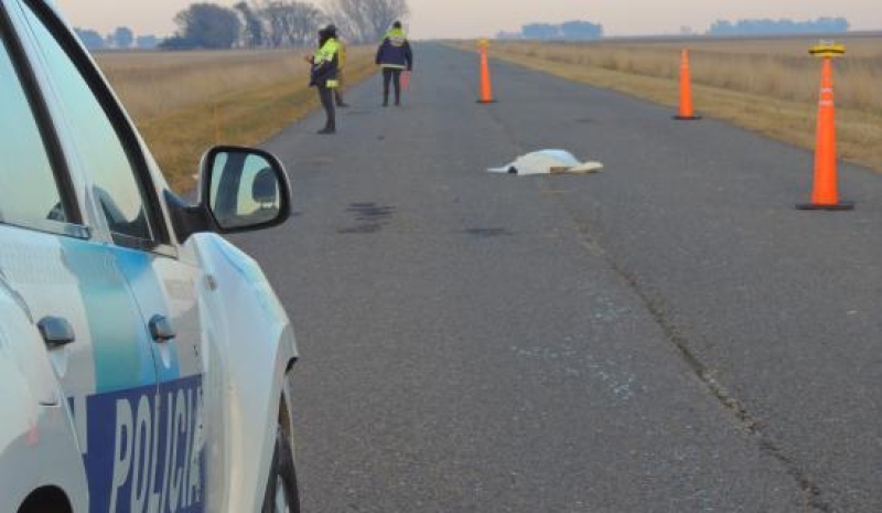 Un muerto al ser atropellado por un camión en la ruta 76, a metros del acceso a Líbano