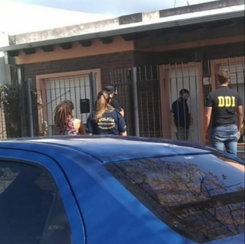 Momento en que se detiene a Bongiovanni en a casa que alquilaba en Coronel Suárez