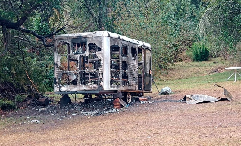 Así quedó la casilla después del ataque mapuche