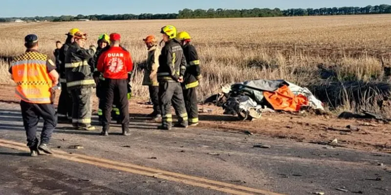 Se produjo un choque en la Ruta Nacional 30, cerca de Río Cuarto, un auto chocó contra un camión y hasta ahora hay un muerto