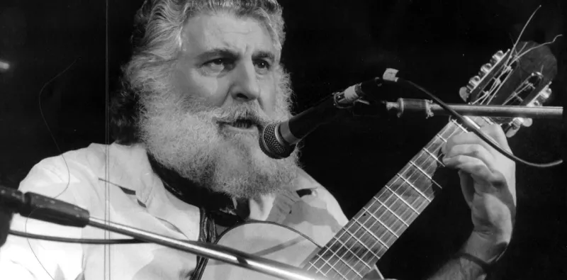 José Larralde cumple 85 años: la historia de un músico irrepetible, íntegro y rebelde