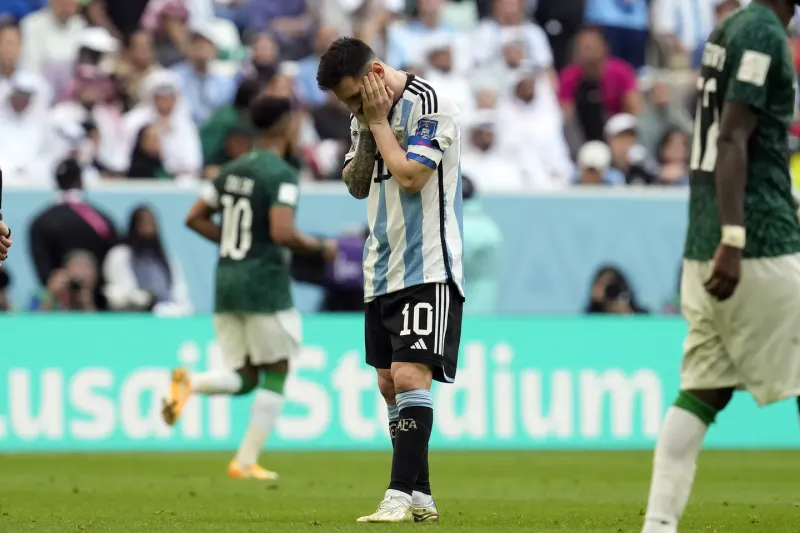 “Debut catastrófico”: la repercusión de los medios internacionales tras la derrota de la Selección argentina