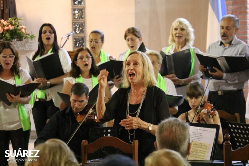 Cultura: el coro municipal “Héctor David Long” brindó un espectacular concierto navideño