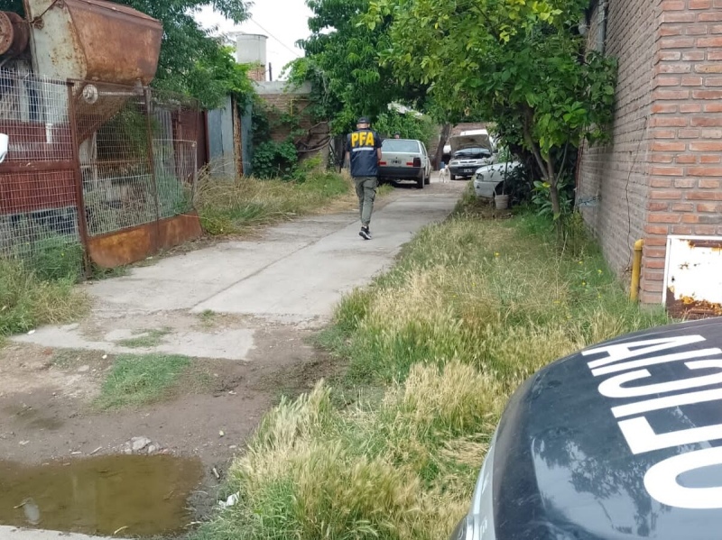 Allanamiento por tenencia y distribución de material de abuso sexual infantil en Bahía Blanca