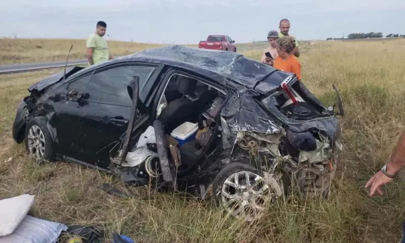 Dos personas heridas tras un choque frontal en la Ruta 3