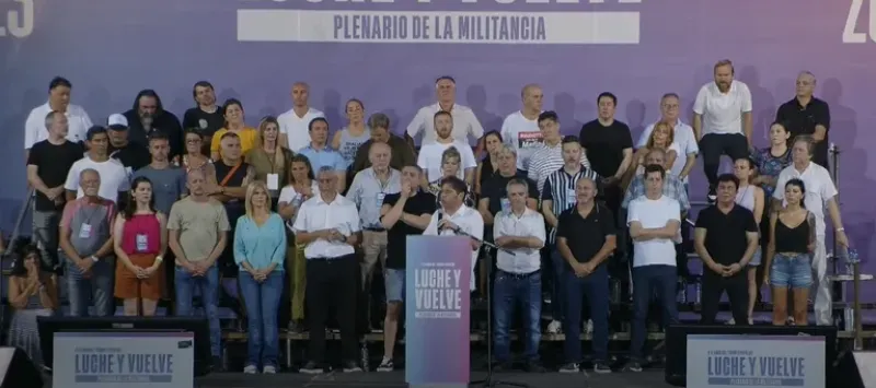 Los principales dirigentes del kirchnerismo durante el acto que se realizó el fin de semana en Avellaneda
