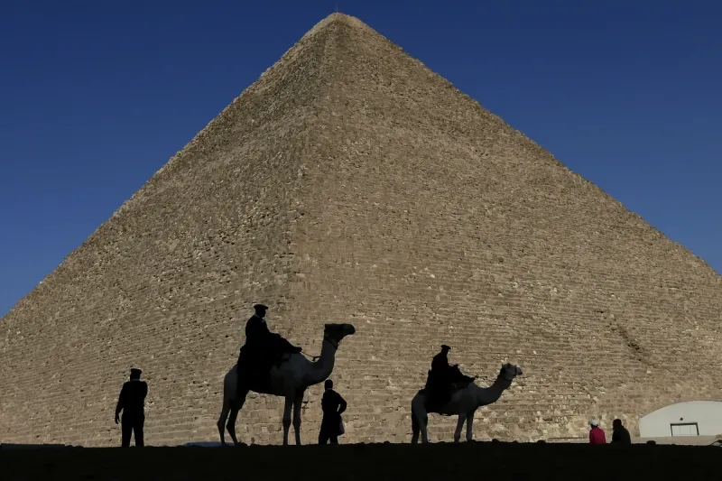 Egipto anunció el descubrimiento de una cámara de nueve metros de longitud dentro de la Gran Pirámide de Gizeh, la primera que se descubre en la cara norte de la estructura