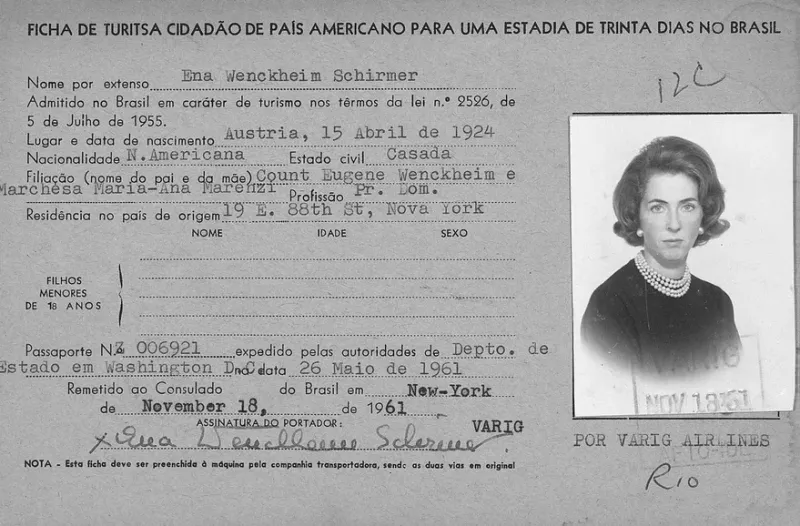 Tarjeta de migraciones de la condesa Ena Wenckheim del año 1961