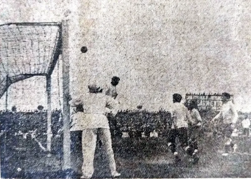 Un córner en favor de los uruguayos en el segundo tiempo, durante el partido decisivo de la Copa América de 1921