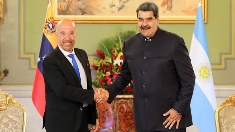  Nicolás Maduro y Oscar Laborde durante un encuentro oficial en Caracas
