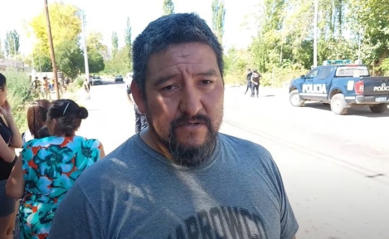 ”Nos cansamos de denunciar”, dijo un vecino del lugar, visiblemente molesto con el dueño de los perros.