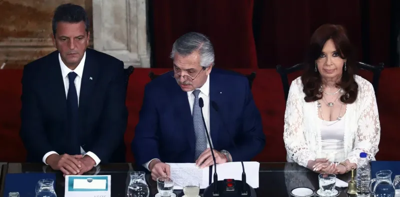 Sergio Massa, Alberto Fernández y Cristina Kirchner en el Congreso, durante una de las asambleas legislativas.