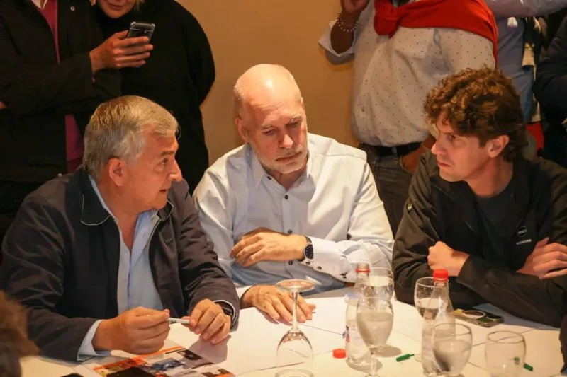  Las fotos de Horacio Rodríguez Larreta con Gerardo Morales y Martín Lousteau: el macrismo cree que son la demostración de un acuerdo