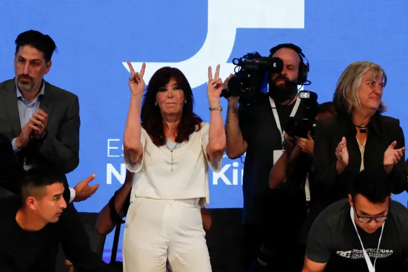  La vicepresidenta Cristina Kirchner en el Teatro Argentino (REUTERS)