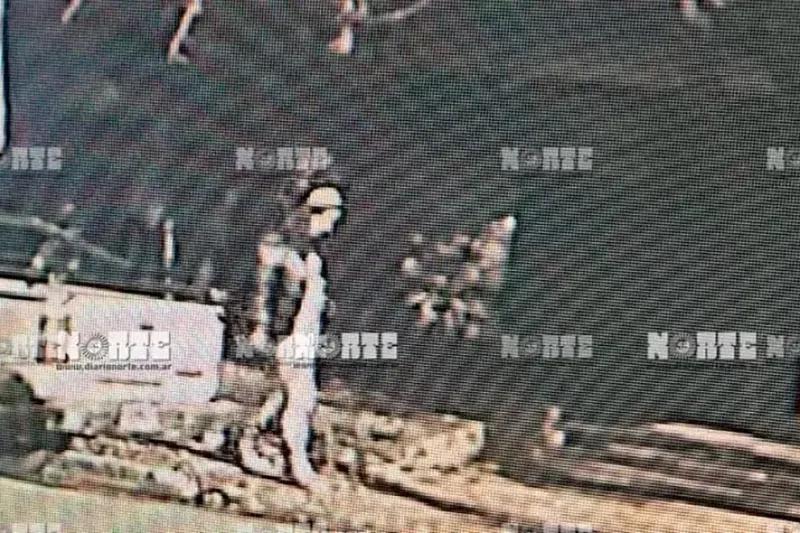 La última imagen de Cecilia que captaron las cámaras de seguridad (Diario Norte)