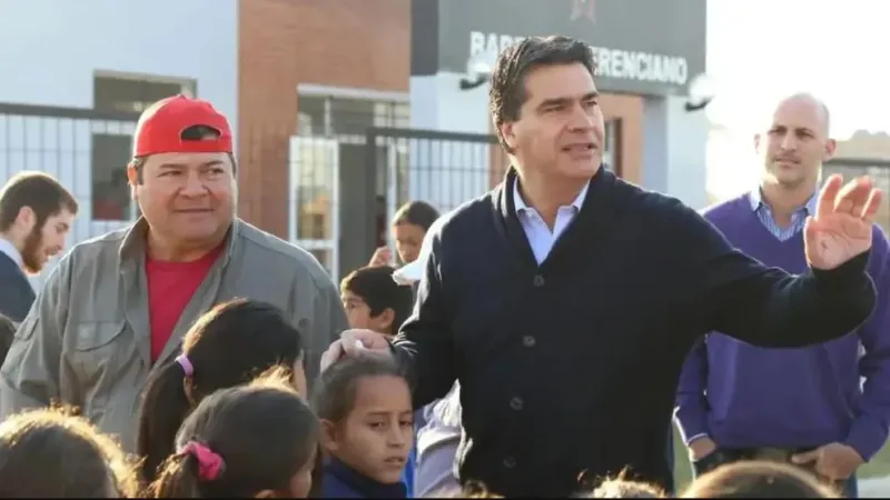Sena y Capitanich, en una recorrida que lleva su nombre.