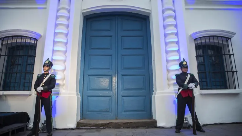 Frente de la Casa Histórica, donde sesionó el congreso que declaró nuestra independencia.