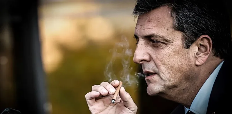 Los jefes peronistas del GBA se empiezan a preocupar porque Sergio Massa no despega en las encuestas. Si no levanta, se impondrá el corte de boletas.