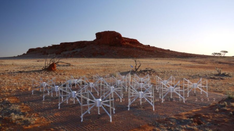 Murchison Widefield Array (MWA), un radiotelescopio en Wajarri Yamaji Country en el interior de Australia Occidental.
