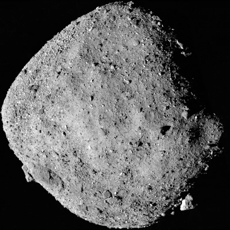Foto del asteroide Bennu fotografiado a 24 kilómetros de distancia por la nave espacial OSIRIS-REx (NASA/Goddard/University of Arizona/Handout via REUTERS)