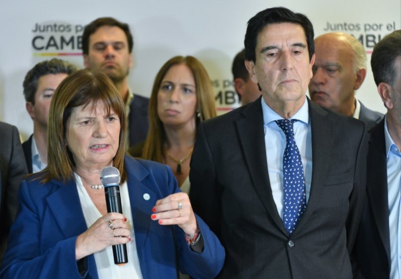 Bullrich apuntó contra Milei tras la disparada del dólar: ”Está prendiendo más fuego para que el país explote”