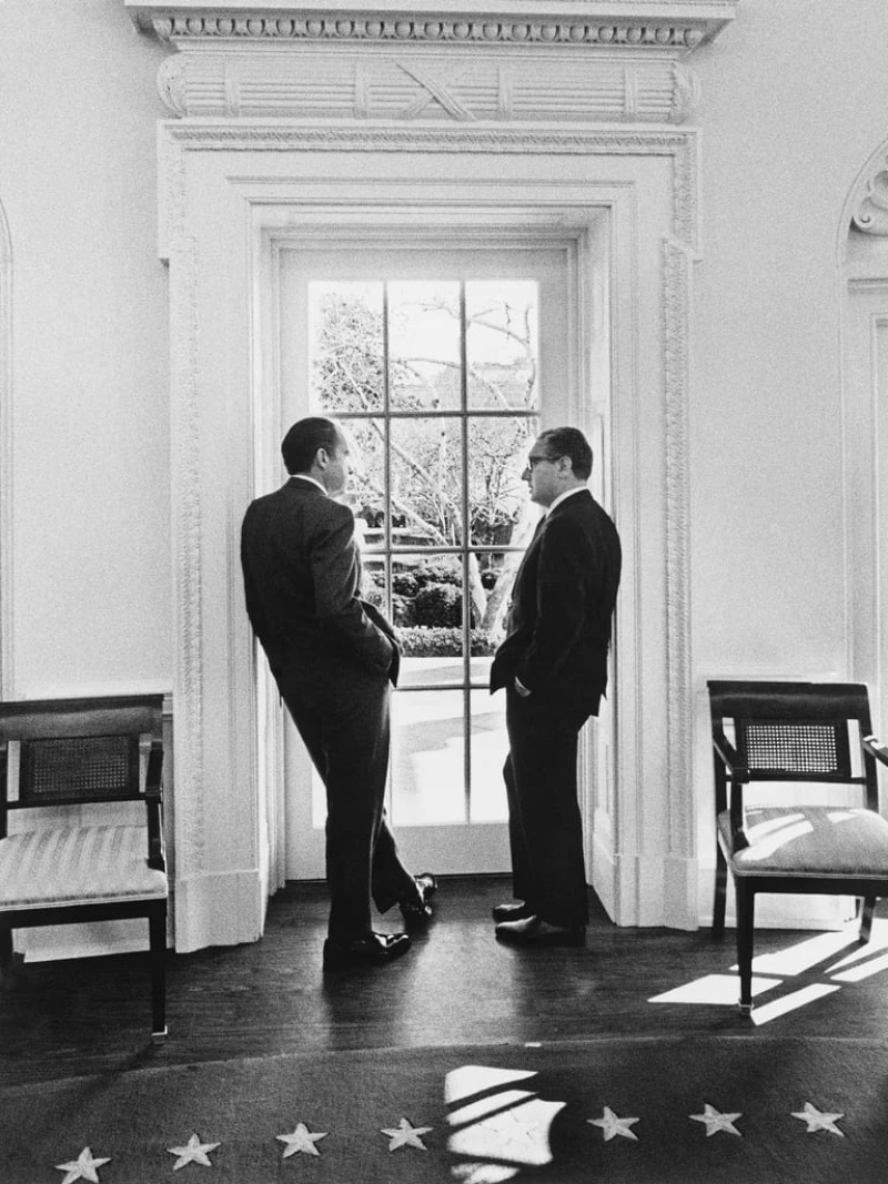 Richard Nixon y Henry Kissinger en la Casa Blanca, el 10 de febrero de 1971( Richard Nixon Museum and Library/Handout via REUTERS)