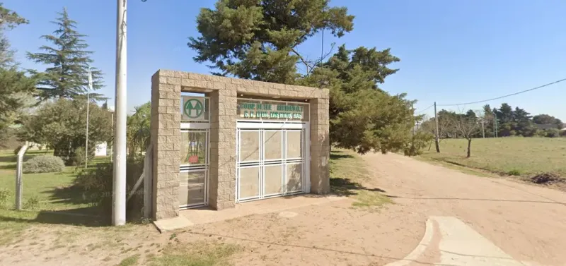 El hecho ocurrió en la colonia de verano de la Cooperativa de La Higueras. (Foto: Google Street View)