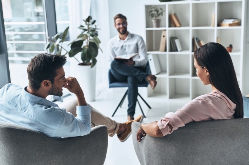   En la orientación a padres los niños no asisten al consultorio. Foto ilustración Shutterstock.