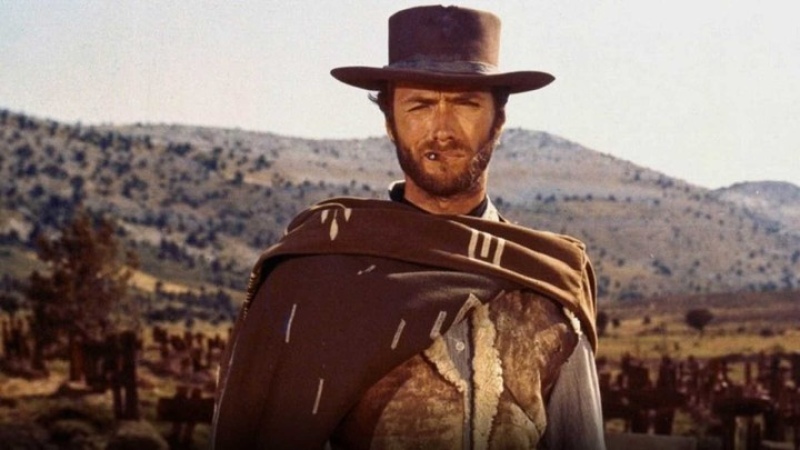   Clint Eastwood en el plano más memorable de la película de Sergio Leone.