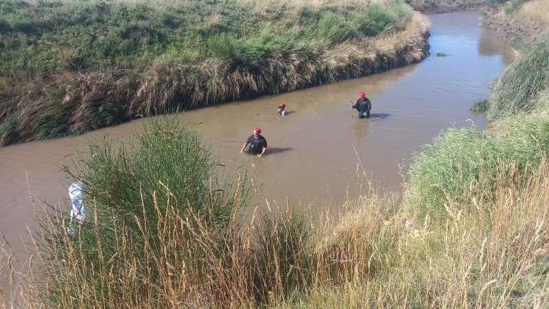 Amplían la búsqueda del niño que cayó al agua en Tres Arroyos