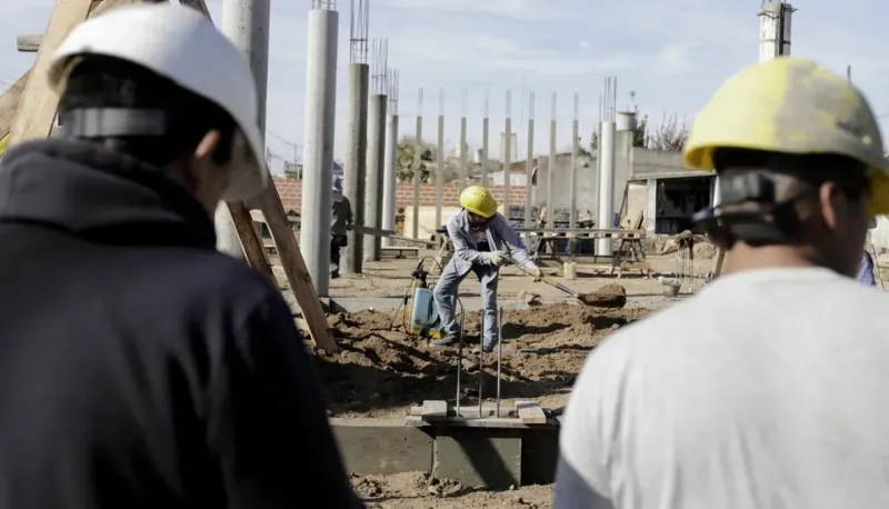 El costo para construir una propiedad subió casi 40% en enero: cuántos dólares se necesitan por metro cuadrado