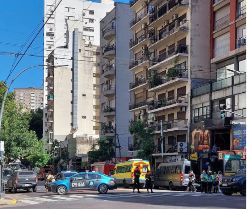 La policía Bonaerense cercó la zona del hecho. (Foto: TN)