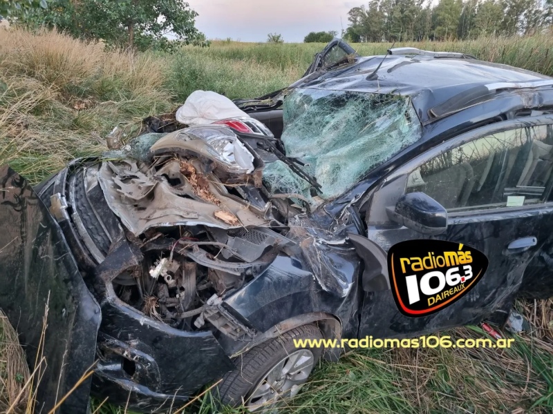 ÚLTIMO MOMENTO. Vuelco en Ruta 65. Un papá y sus dos hijos gemelos salvaron sus vidas de milagro.