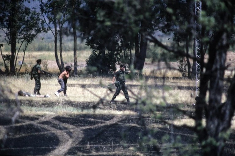  En total hubo 43 muertos, la mayoría del lado de los agresores. Cuatro de ellos continúan desaparecidos (foto Eduardo Longoni)