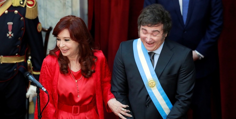 Cristina Kirchner y Javier Milei, durante el recambio de mandos, el 10 de diciembre de 2023