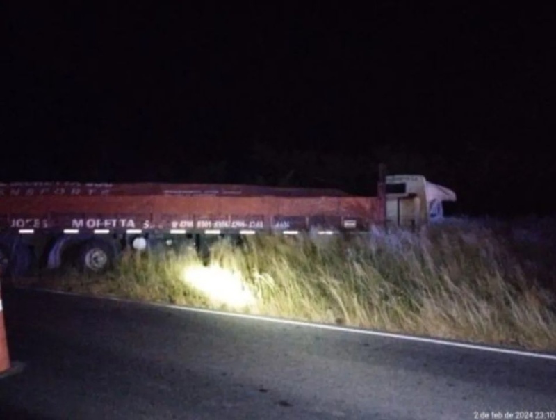 Colisión entre dos camiones y un vehículo, no hubo heridos de consideración