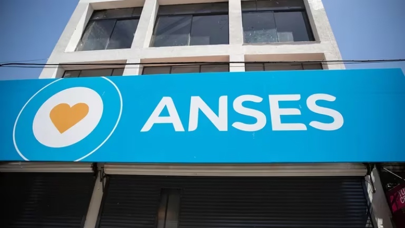  El ANSES tiene a su cargo la ejecución del presupuesto más grande del Estado. Desde allí se pagan jubilaciones, pensiones y prestaciones sociales