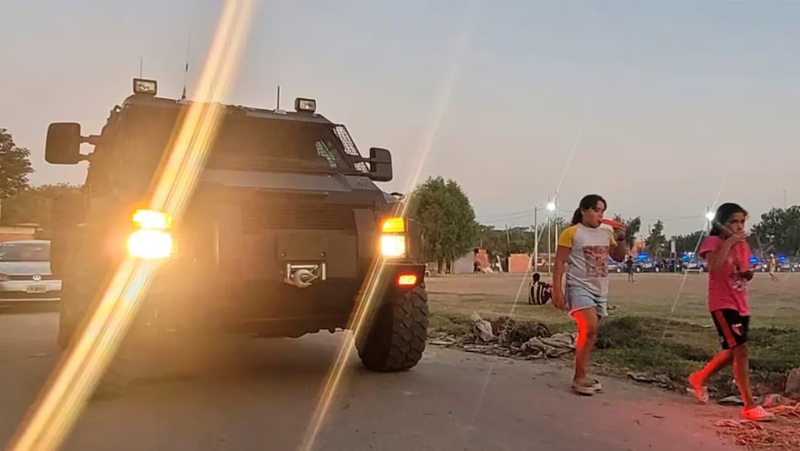 Una importante cantidad de autos y camionetas están en muy mal estado. Foto: Gendarmería Nacional.