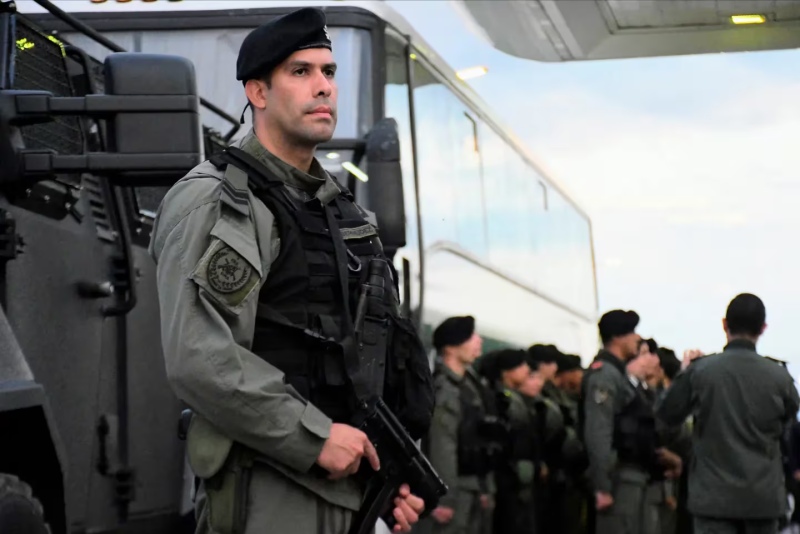 Bsucan reforzar el equipamiento de las fuerzas federales. Foto: Reuters.Por: REUTERS