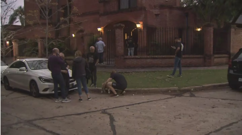 Un empresario de 65 años fue encontrado asesinado en la planta alta de su casa en San Isidro. (Foto y Video: TN)